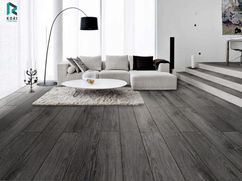 Sàn gỗ xám đậm không gian rộng