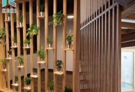 Lam hộp nhựa trong nhà