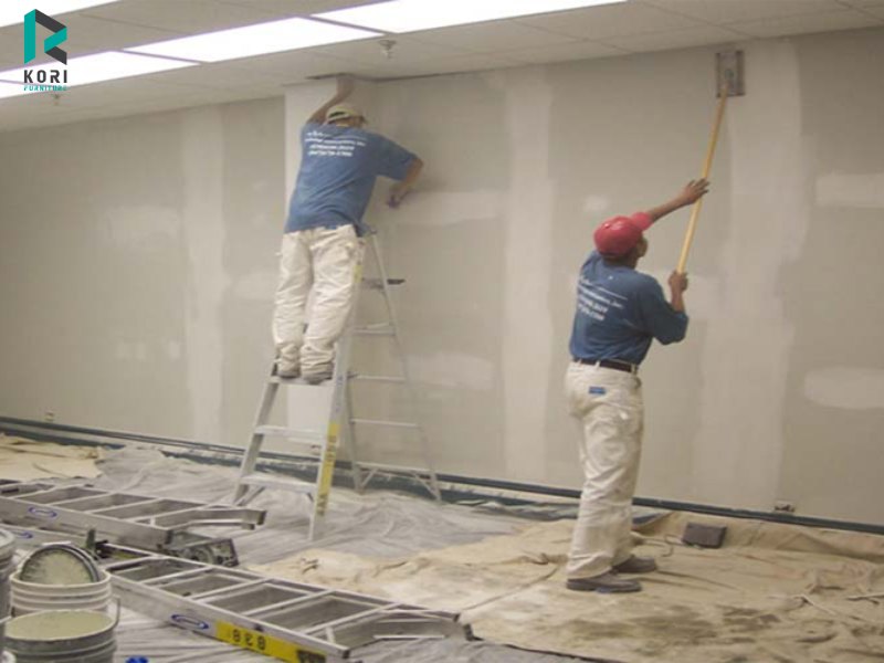 Che phủ kỹ sàn nhà trước khi sơn