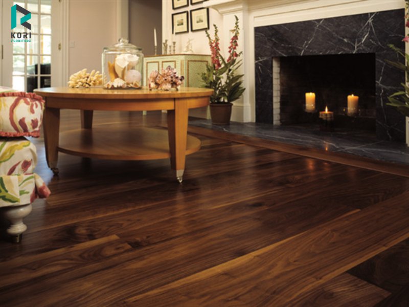 Sàn gỗ Chiu Liu màu trầm tối