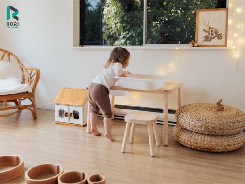 Sàn gỗ giúp bé vui chơi thoải mái ngay cả khi trời lạnh