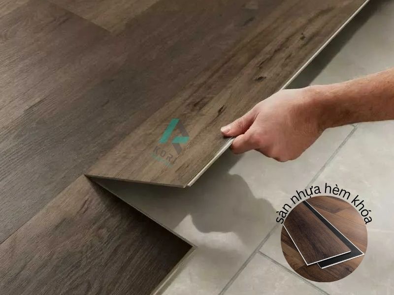 lát sàn nhựa trên nền gạch cũ
